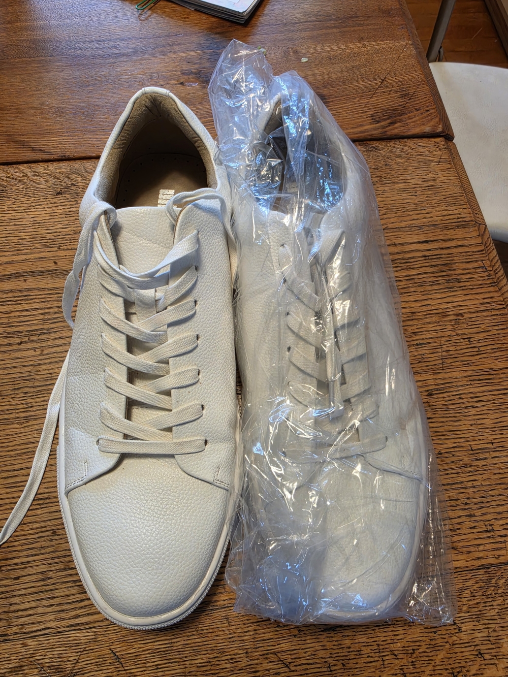 Unlisted Kenneth Cole Stand Sneaker Mens Size 11 White Low Top Lace Up Shoes